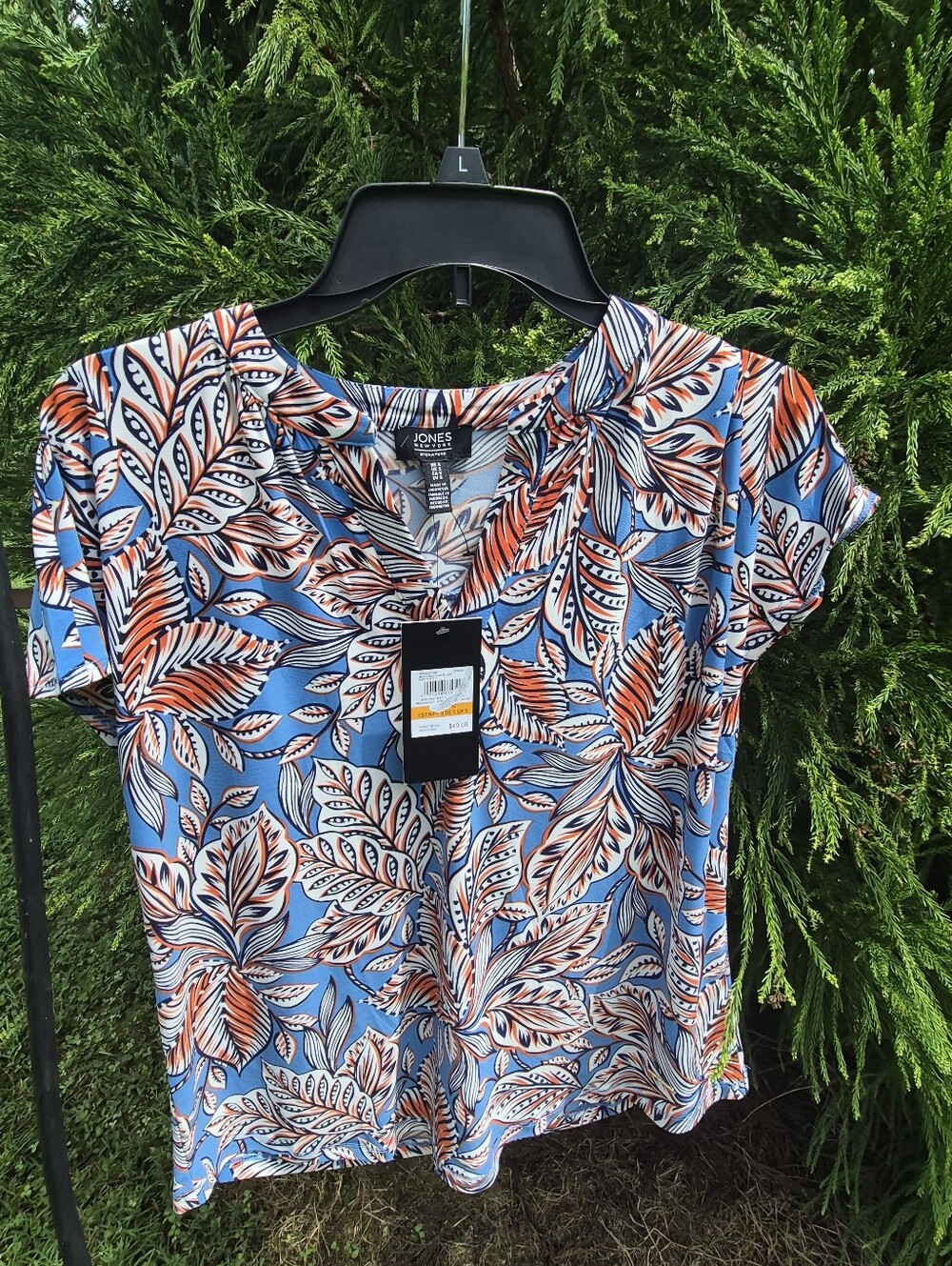 Jones New York Blue and Orange Leaf Print Short-Sleeve Blouse Small